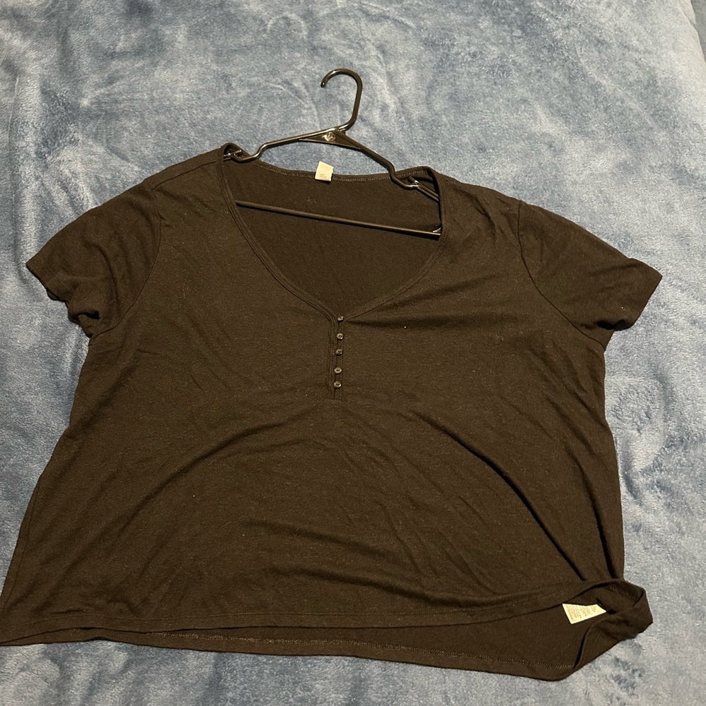 Old Navy Black Short Sleeve Tee